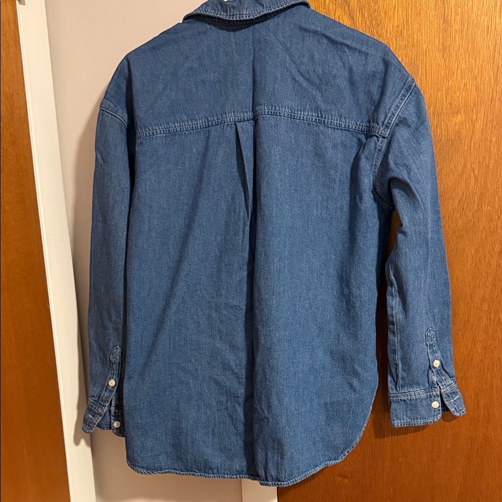 Universal Thread Casual Blue Button Down Shirt - Picture 2 of 3